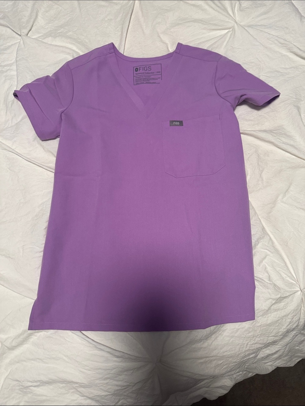 Figs womens V-Neck Top in Lavender Purple